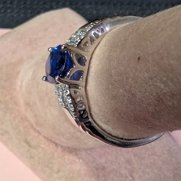 💙Blue Sapphire 925 Sterling Silver & CZ Designer Ring Size 8 NWT - Picture 8 of 14